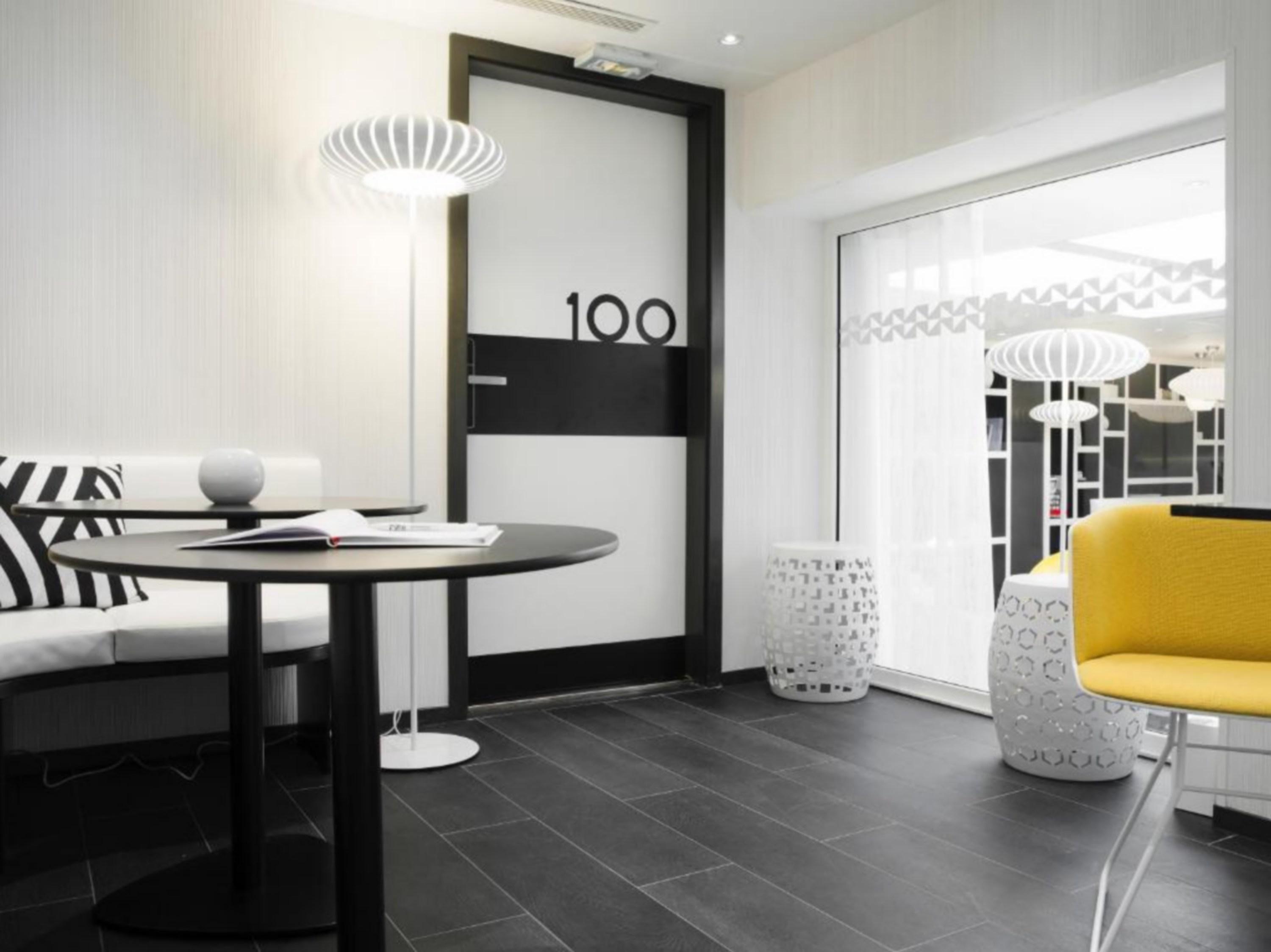 Hotel Ekta Champs Elysees Париж Экстерьер фото
