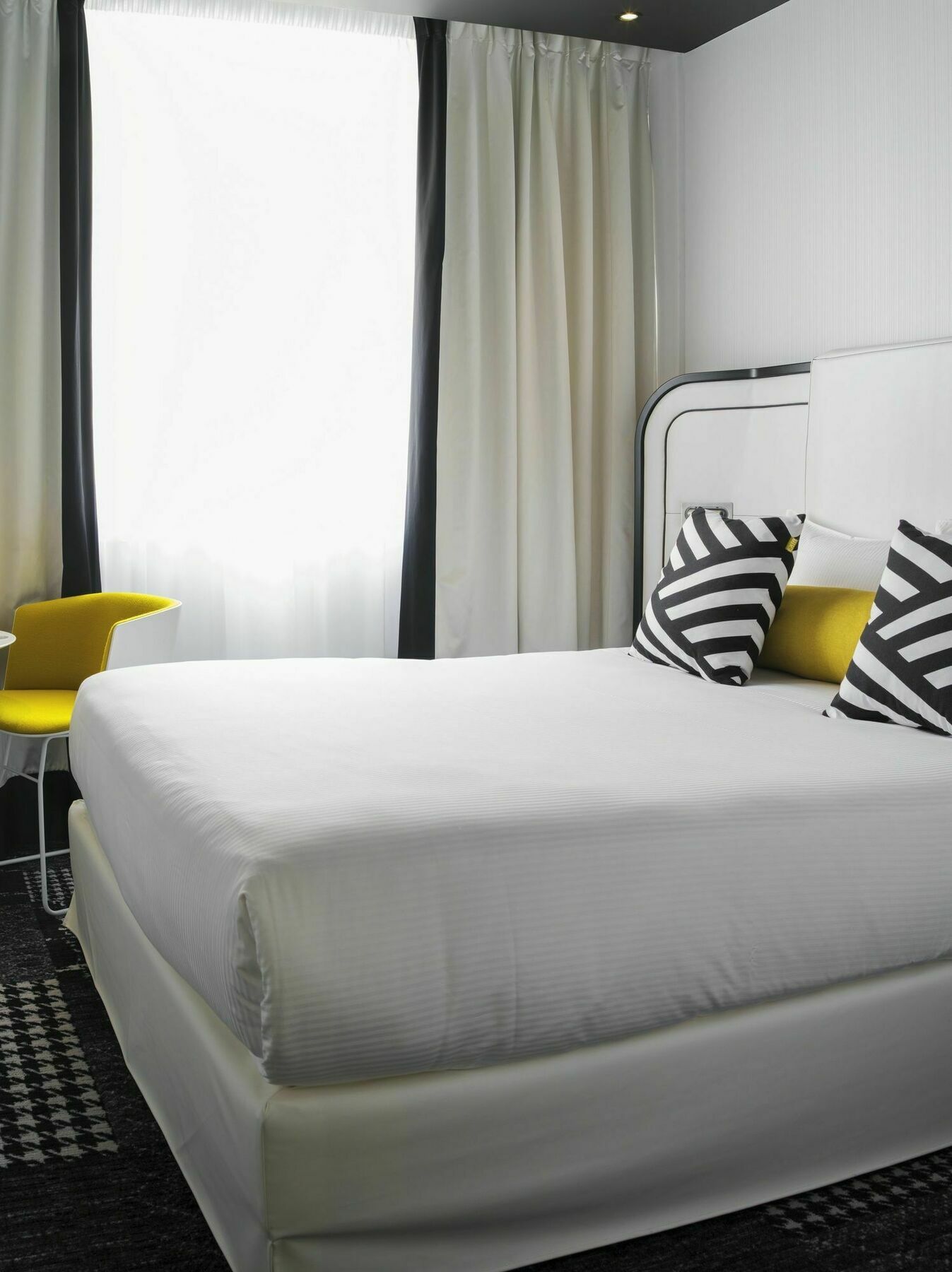 Hotel Ekta Champs Elysees Париж Экстерьер фото